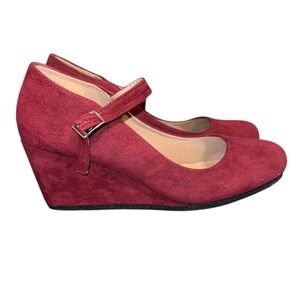Guilty Heart Burgundy Faux Suede Strap Wedges – Size 7
